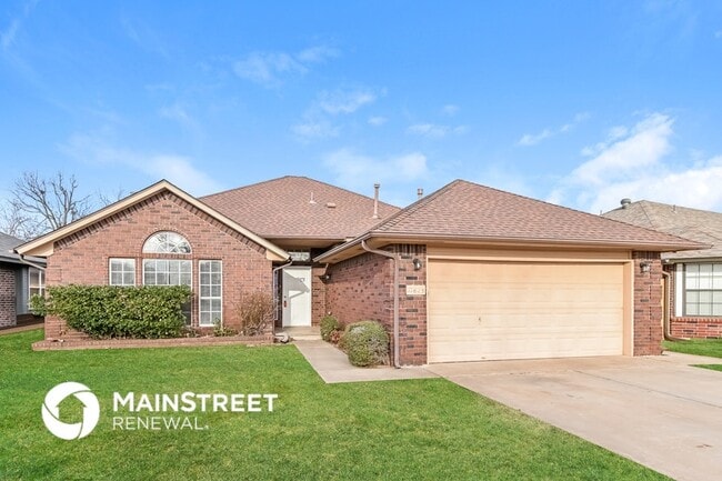 Building Photo - 11613 Wallace Ave