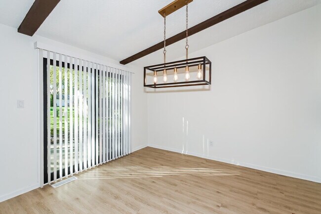 Foto del edificio - 3925 Pebble Creek Dr