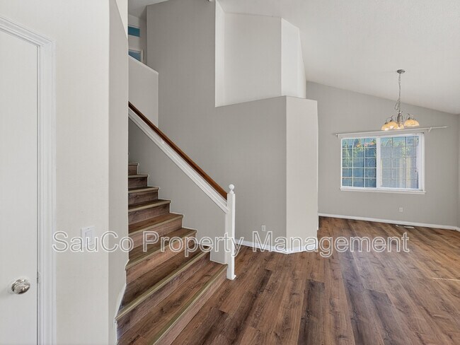 Foto del edificio - 15150 NW Dane Ln