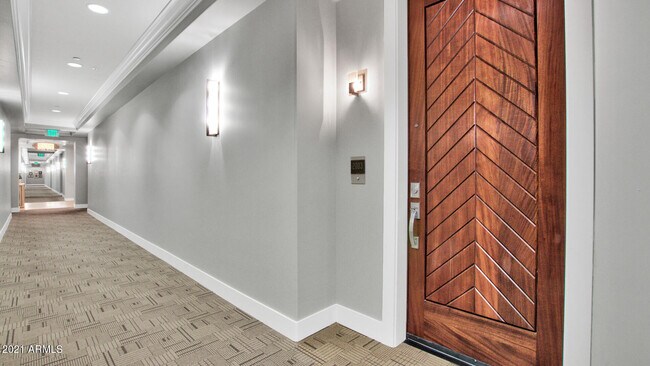 Foto del edificio - 4803 N Woodmere Fairway