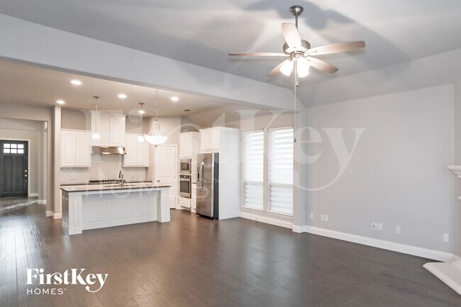 Building Photo - 1621 Everitt Trail