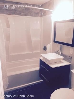 Building Photo - 2 bedroom in TAUNTON MA 02780