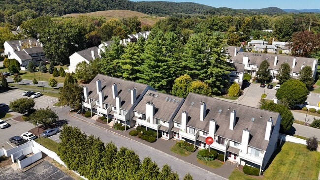 Building Photo - 41 Willow Springs