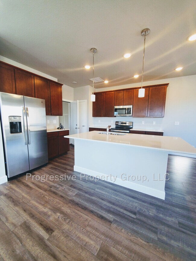 Building Photo - 10153 Germander Grove