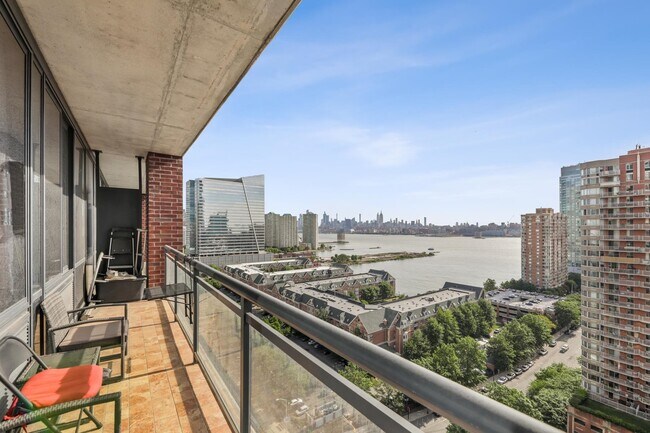 Foto del edificio - 389 Washington St