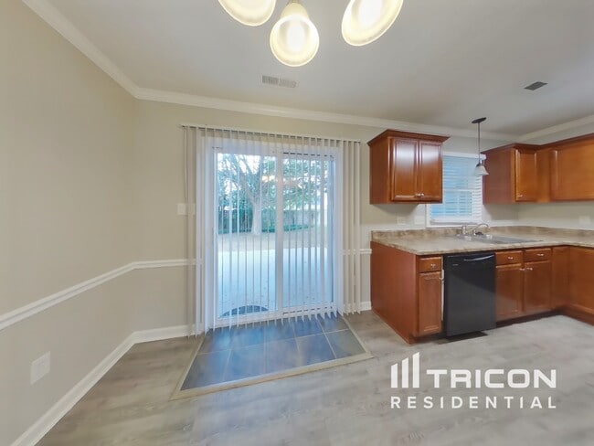 Foto del edificio - 4100 Steele Oaks Dr