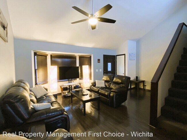 Foto del edificio - 4 br, 3 bath House - 6112 Juno Ct