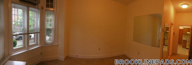 Building Photo - 1223 Beacon St