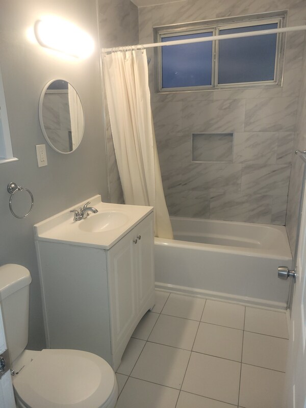 Foto del edificio - 8134 Comolette St