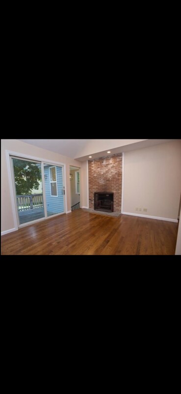 Foto del edificio - 164 New Norwalk Rd