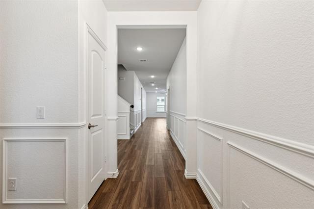 Foto del edificio - 2412 Rooster Ln