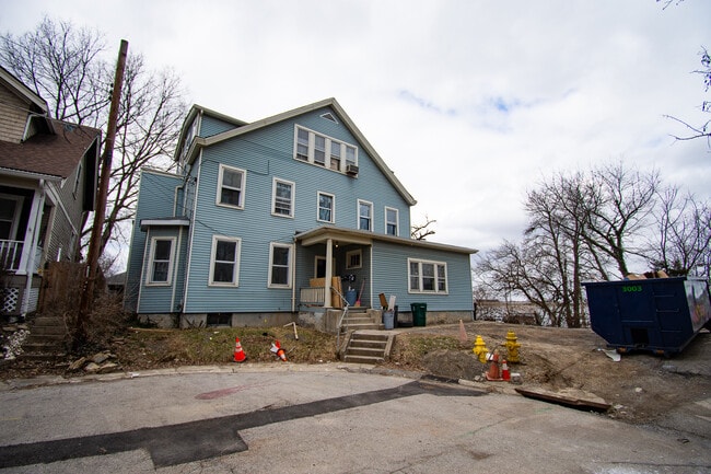 Building Photo - 3655 Besuden Ct