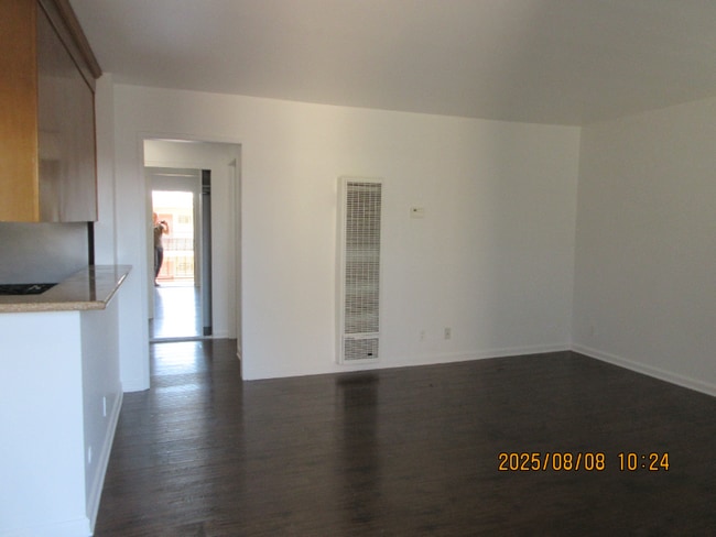 Foto del edificio - 20327 Saticoy St