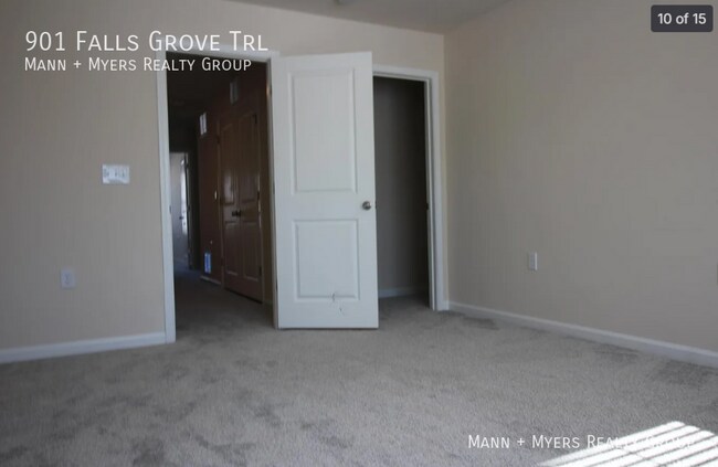 Building Photo - 901 Falls Grove Trl