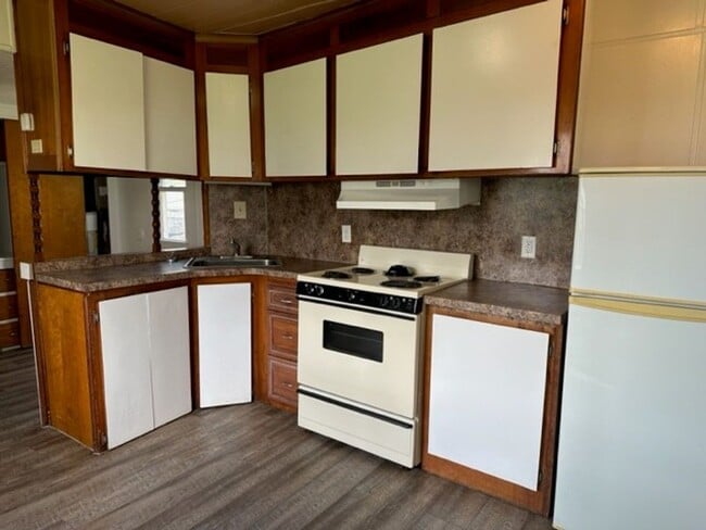 Building Photo - 2729 Herr St