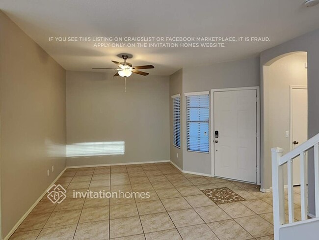 Building Photo - 858 E Nardini St