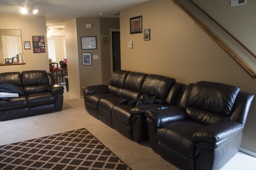 Foto del edificio - 314 Windy Ridge Ln
