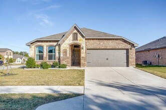 Building Photo - 5828 Utopia Dr