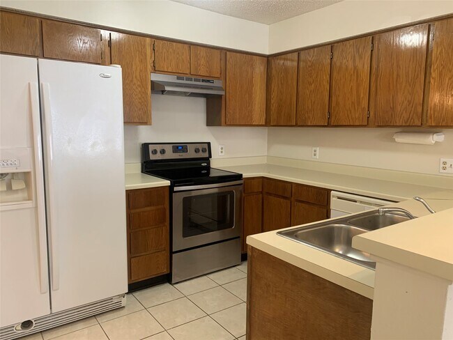 Building Photo - 2710 Grants Lake Blvd