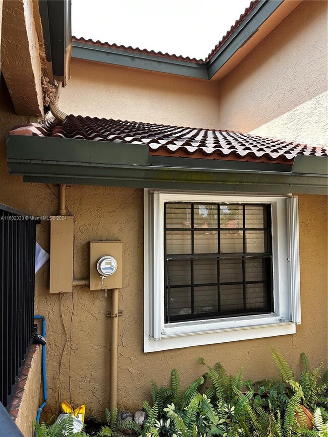 Foto del edificio - 8951 W Sunrise Blvd