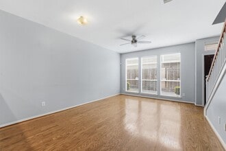 Building Photo - 1507 Sutton St
