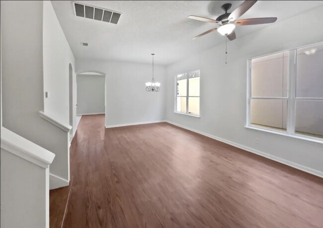 Building Photo - 3583 Old Village Dr