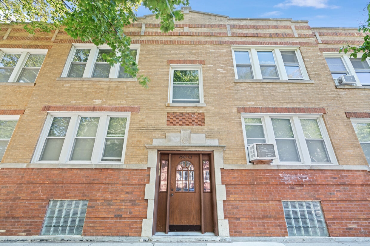 2901 W Grace St Unit 1, Chicago, IL 60618 Apartment for Rent in