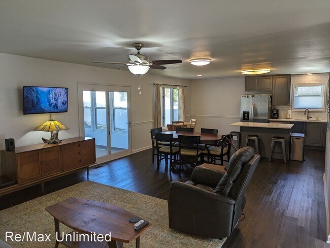 Foto del edificio - 3 br, 2 bath House - 961 Olive St