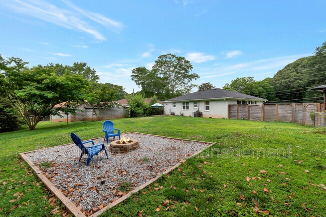 Foto del edificio - 2507 Tilson Rd