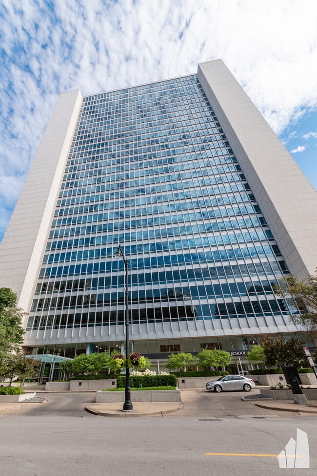 Building Photo - 500 W Superior St