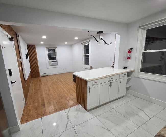 Building Photo - 478 Fabyan Pl