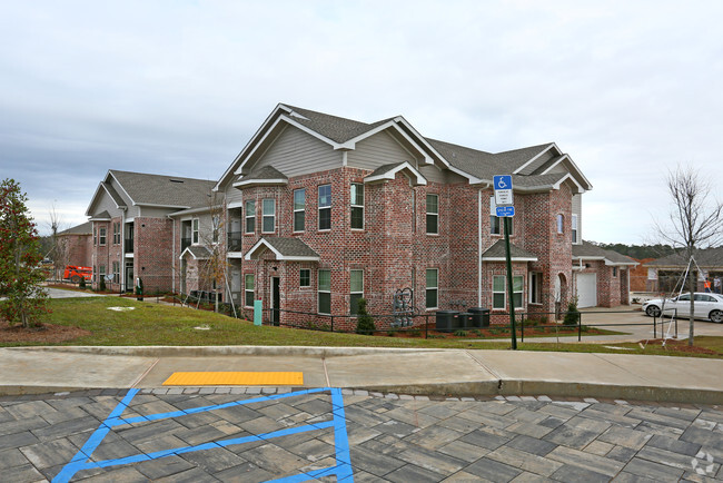 Foto del edificio - Arbor Trace at Canopy