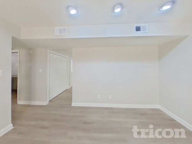 Foto del edificio - 8104 Lighthouse Way