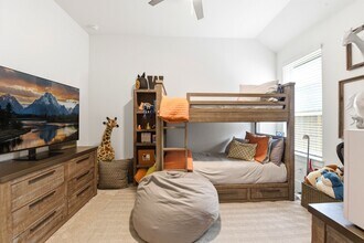 Building Photo - 27927 Spg Fls Ct