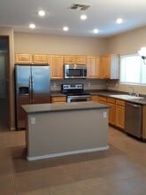 Building Photo - 2428 W Roeser Rd