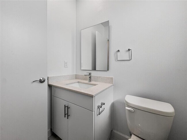 Building Photo - 612 Trikomo Dr