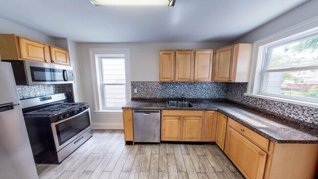 Foto del edificio - 3 Bedroom Single Family Home!