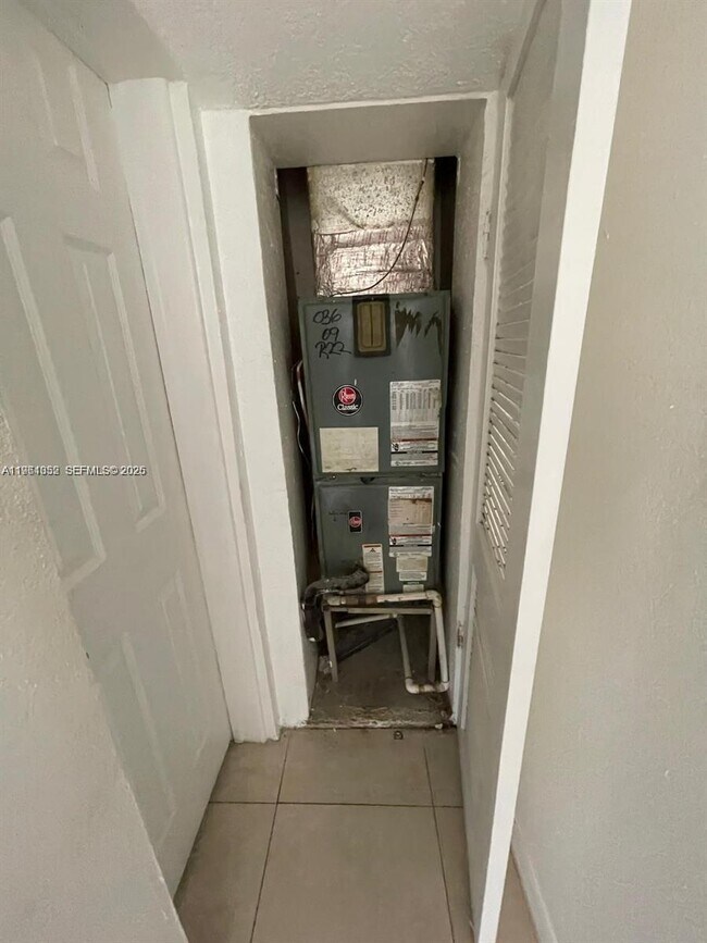 Foto del edificio - 2801 Mayo St