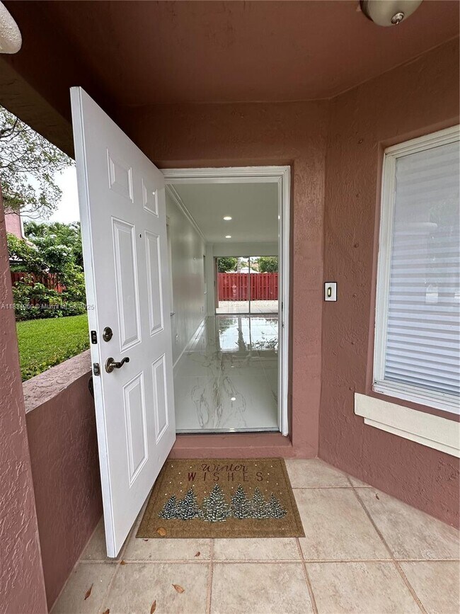 Foto del edificio - 7001 SW 164th Ct
