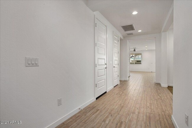 Foto del edificio - 24973 N 172nd Dr