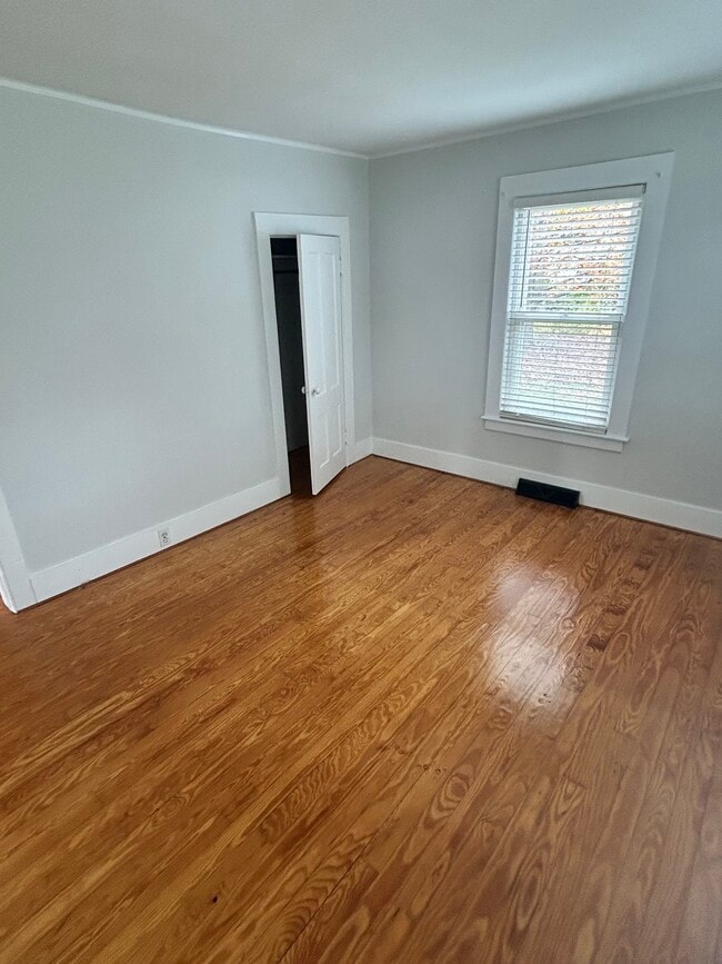 Building Photo - 26 Pearl St