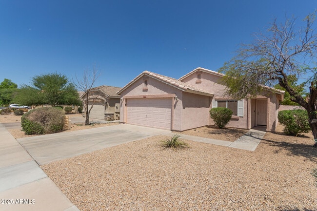 Building Photo - 16228 W Larkspur Dr