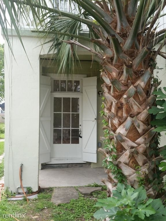 Foto del edificio - 1 br, 1 bath Apartment - 724 Philip Street