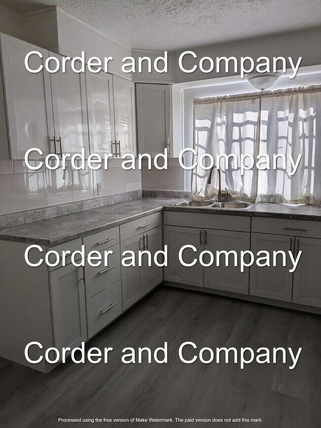 Foto del edificio - 211-1211 Adams St NE