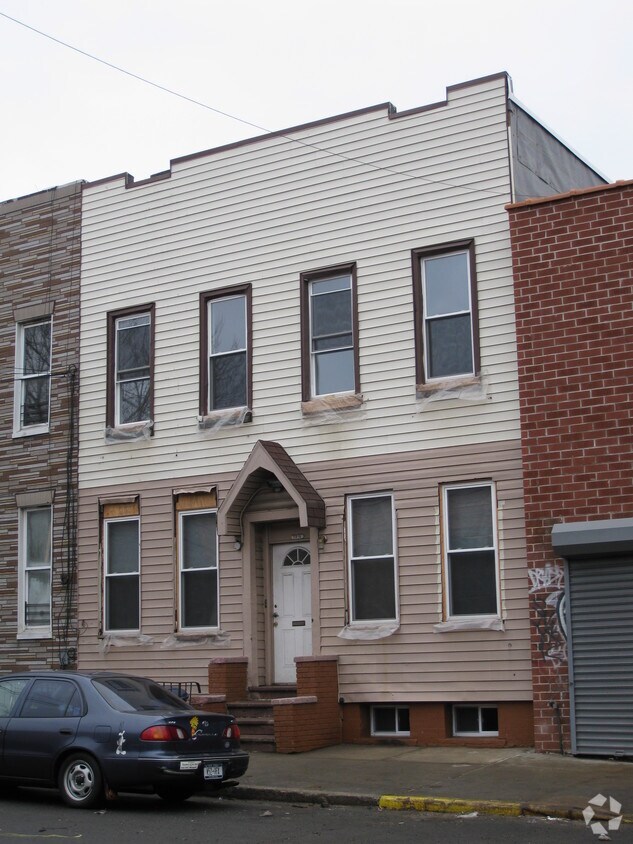 Building Photo - 5916 57th St