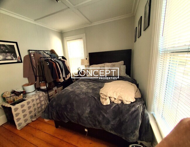 Foto del edificio - 381 Highland Ave