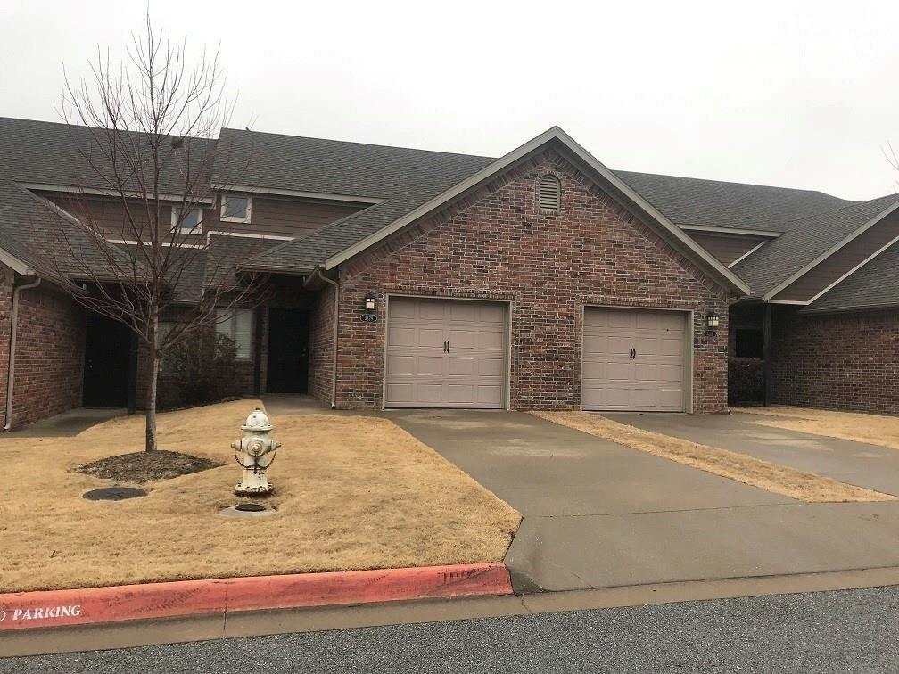 Primary Photo - 3169 W Montrail Pl