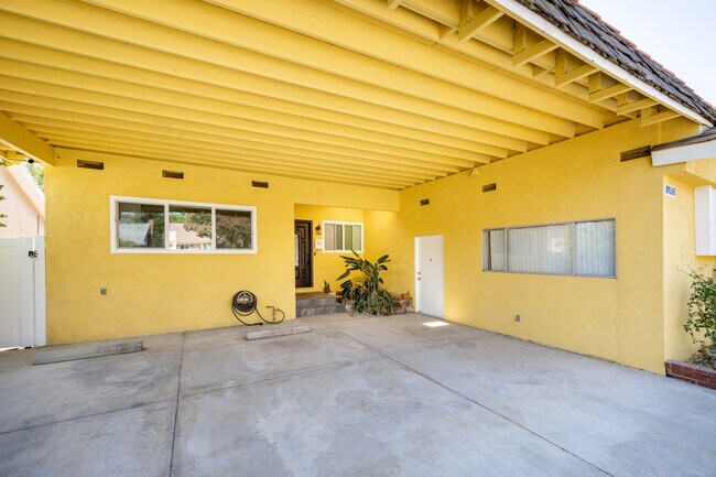 Building Photo - 19558 Gault St