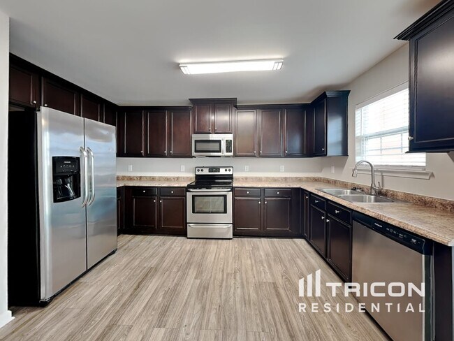 Foto del edificio - 3266 Runneymede Street SW