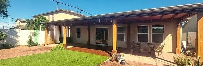 Building Photo - 5926 E Cedarbird Dr